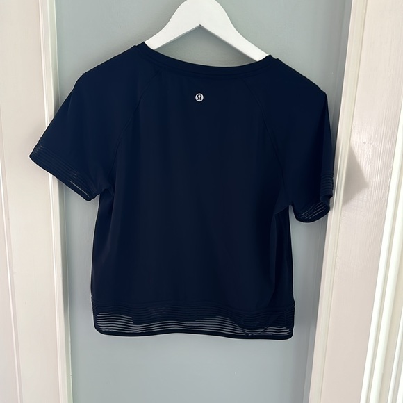 Lululemon Stripe In Stride Short Sleeve - Picture 4 of 5